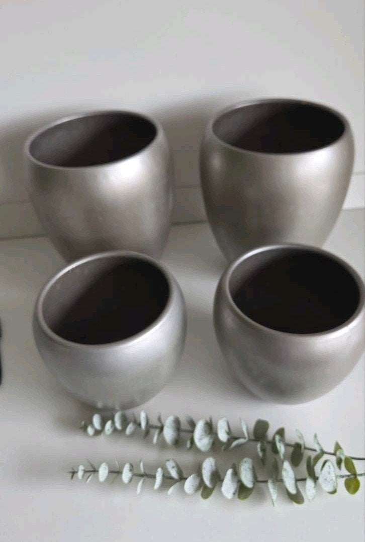 Set van 4 zilverkleurige keramische bloempotten, Ophalen, Gebruikt, Rond, Binnen