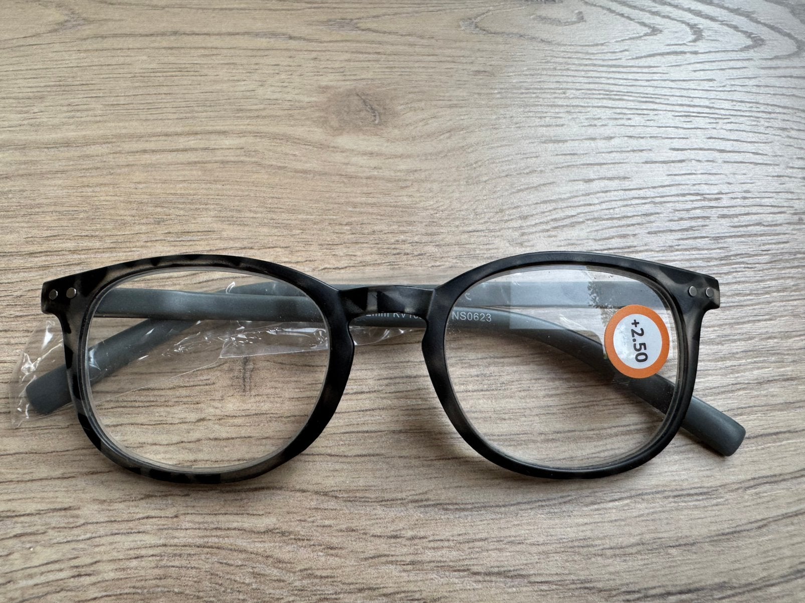 Leesbril nieuw + 2.5 Montuur plastic zwart/grijs, Sieraden, Tassen en Uiterlijk, Ophalen of Verzenden, Nieuw, Leesbril