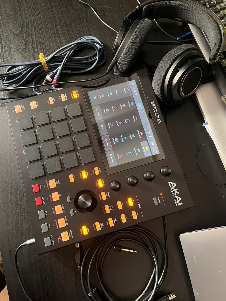 Akai MPC One, Ophalen, Zo goed als nieuw
