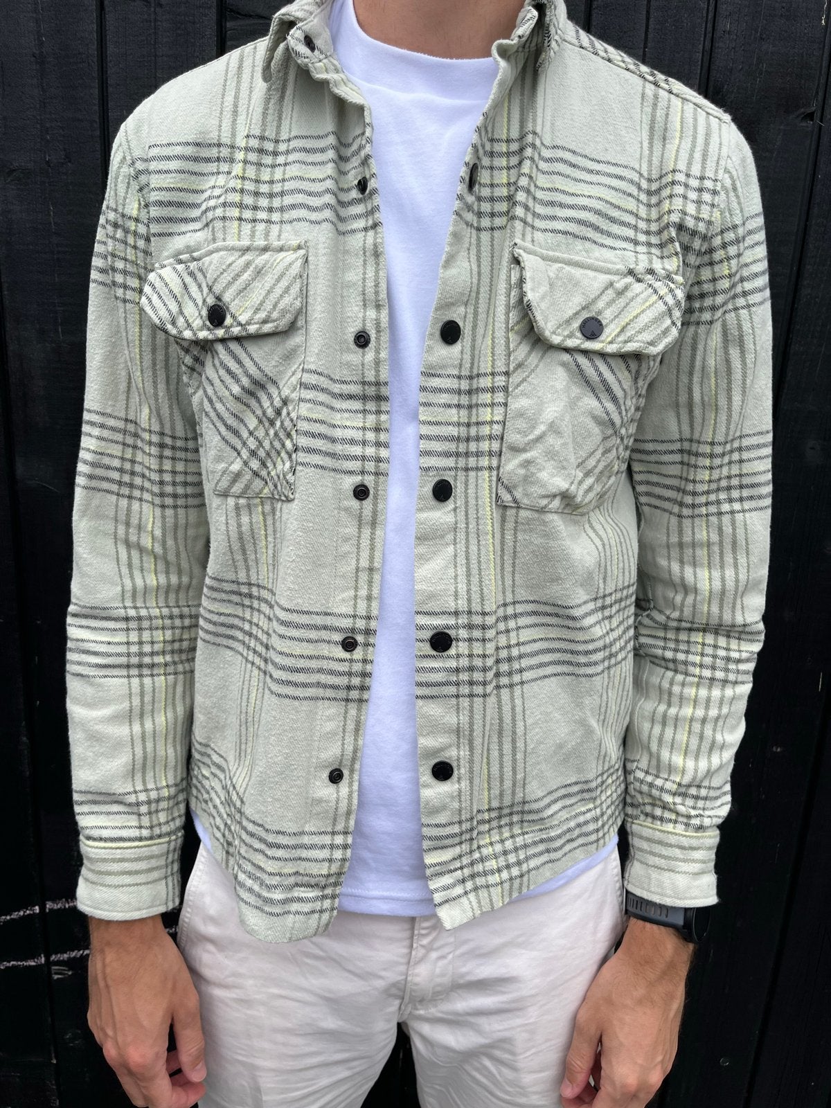 Overshirt merk Hallinger maat M € 5,-, Kleding | Heren, Ophalen of Verzenden, Zo goed als nieuw, Meerkleurig, Halswijdte 39/40 (M)