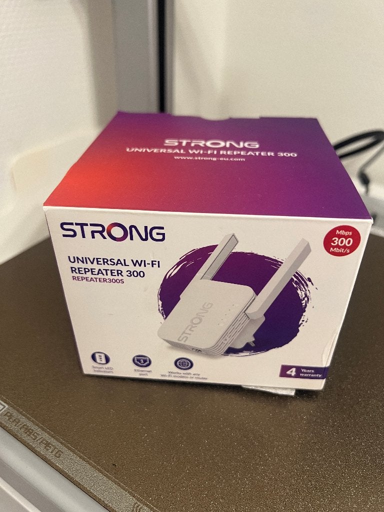 STRONG Wifi Versterker Repeater 300 Mbps, Ophalen of Verzenden, Nieuw, Onbekend