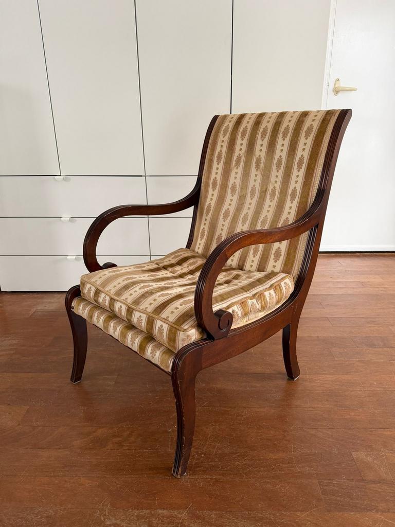 Antieke fauteuil, mogelijk Van Hulshof stijl, Ophalen