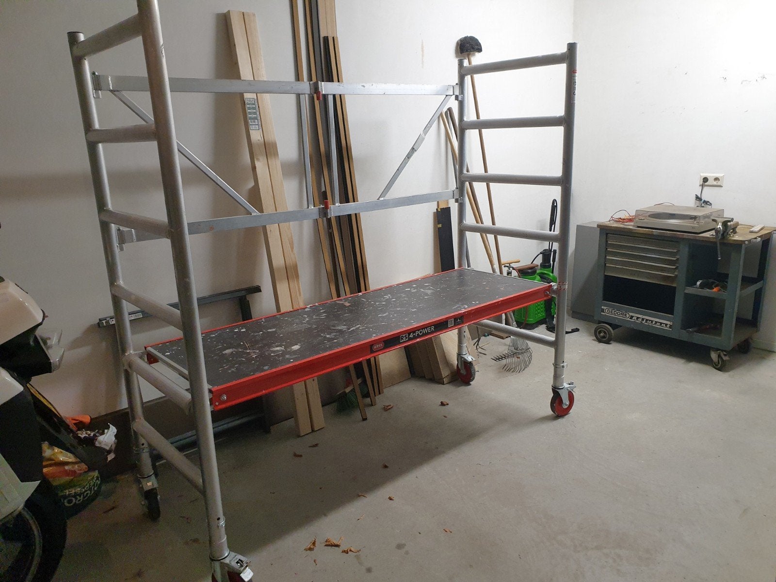 Altrex RS 44-POWER Rolsteiger -  zo goed als nieuw, Doe-het-zelf en Verbouw, Ophalen, Gebruikt, Rolsteiger of Kamersteiger, 2 tot 5 meter