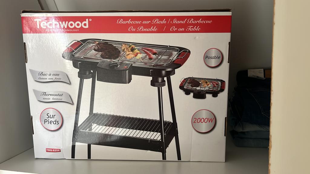 Bbq, Ophalen, Zo goed als nieuw