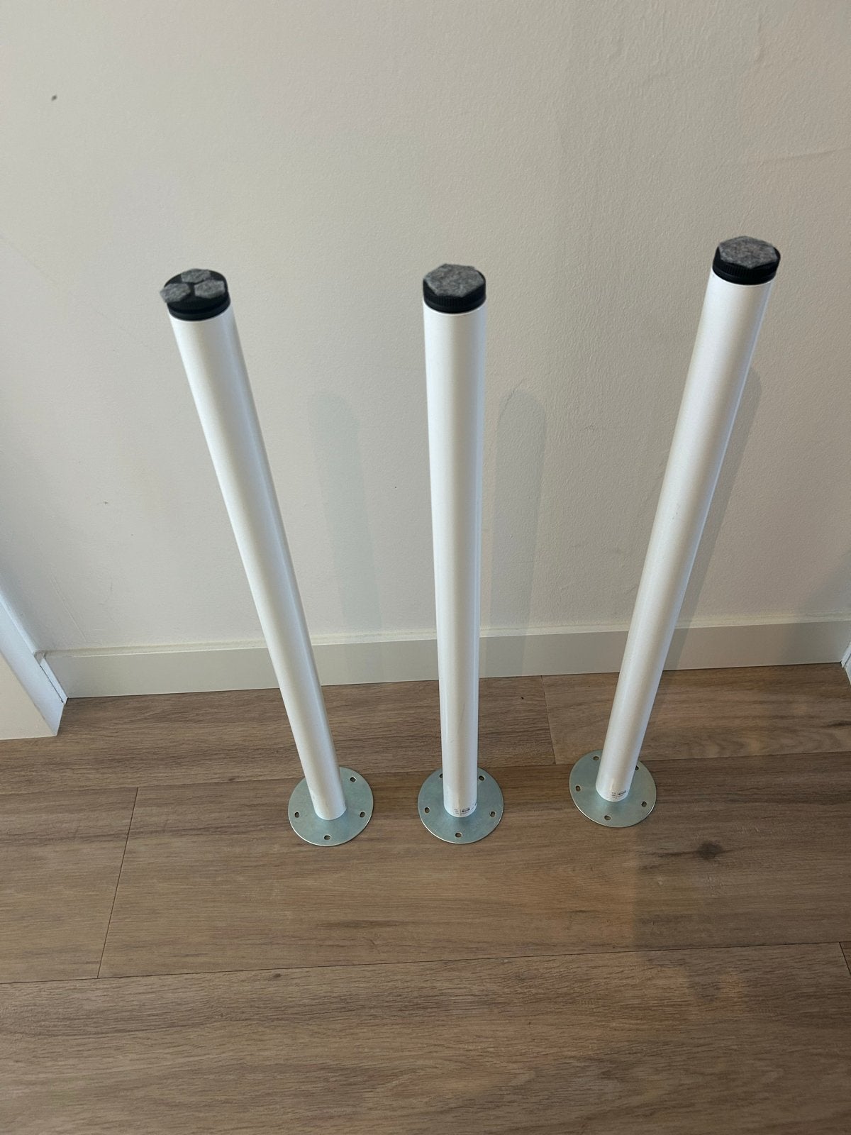 3x IKEA ADILS Tafelpoot Wit - Zo goed als nieuw, Ophalen, Tafelpoot, Minder dan 50 cm, 50 tot 100 cm