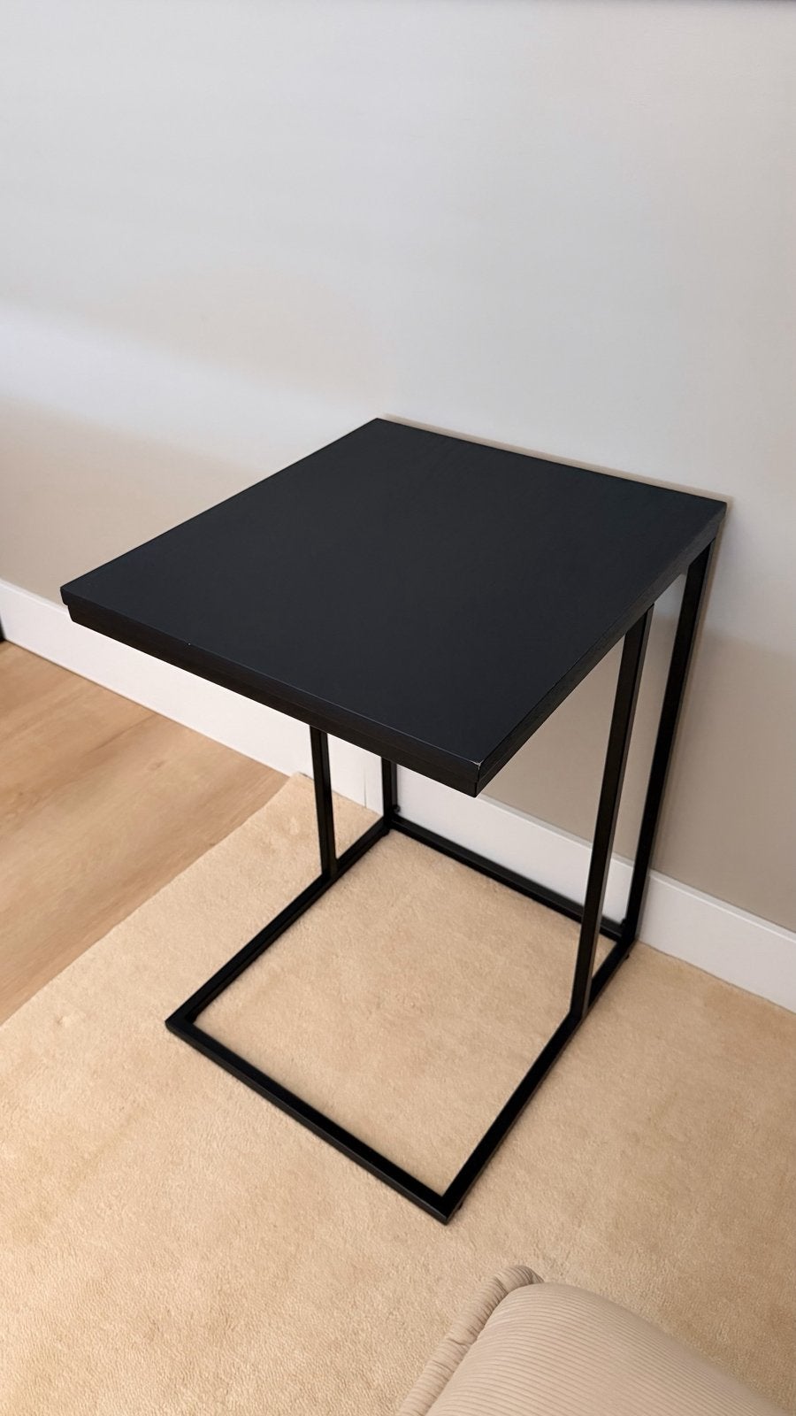Leenbakker bijzettafel, Minder dan 55 cm, Zo goed als nieuw, Rechthoekig, Ophalen