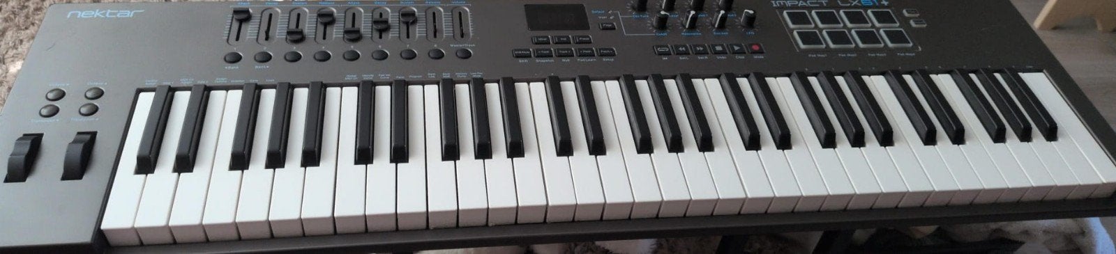 Nektar Impact LX61+ MIDI Keyboard Controller, Muziek en Instrumenten, Midi-aansluiting, Ophalen, Overige merken, 61 toetsen