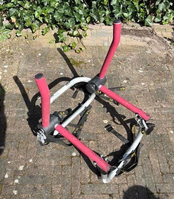 Eckla Porty fietsendrager (op achterklep), Ophalen, Achterklepdrager