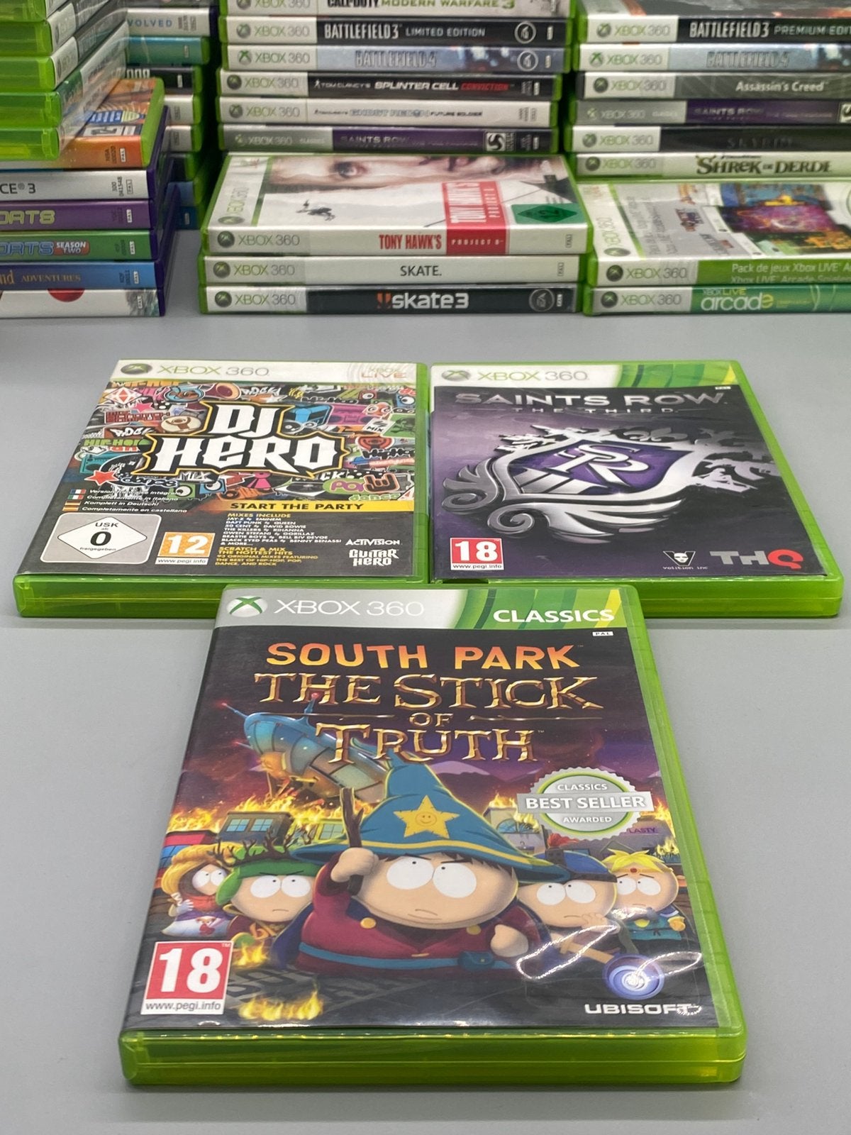 Xbox 360 - South Park, Saints Row 3 & DJ Hero Bundel, Avontuur en Actie, Vanaf 18 jaar, Www.ubisoft.com, Gekoppelde computers