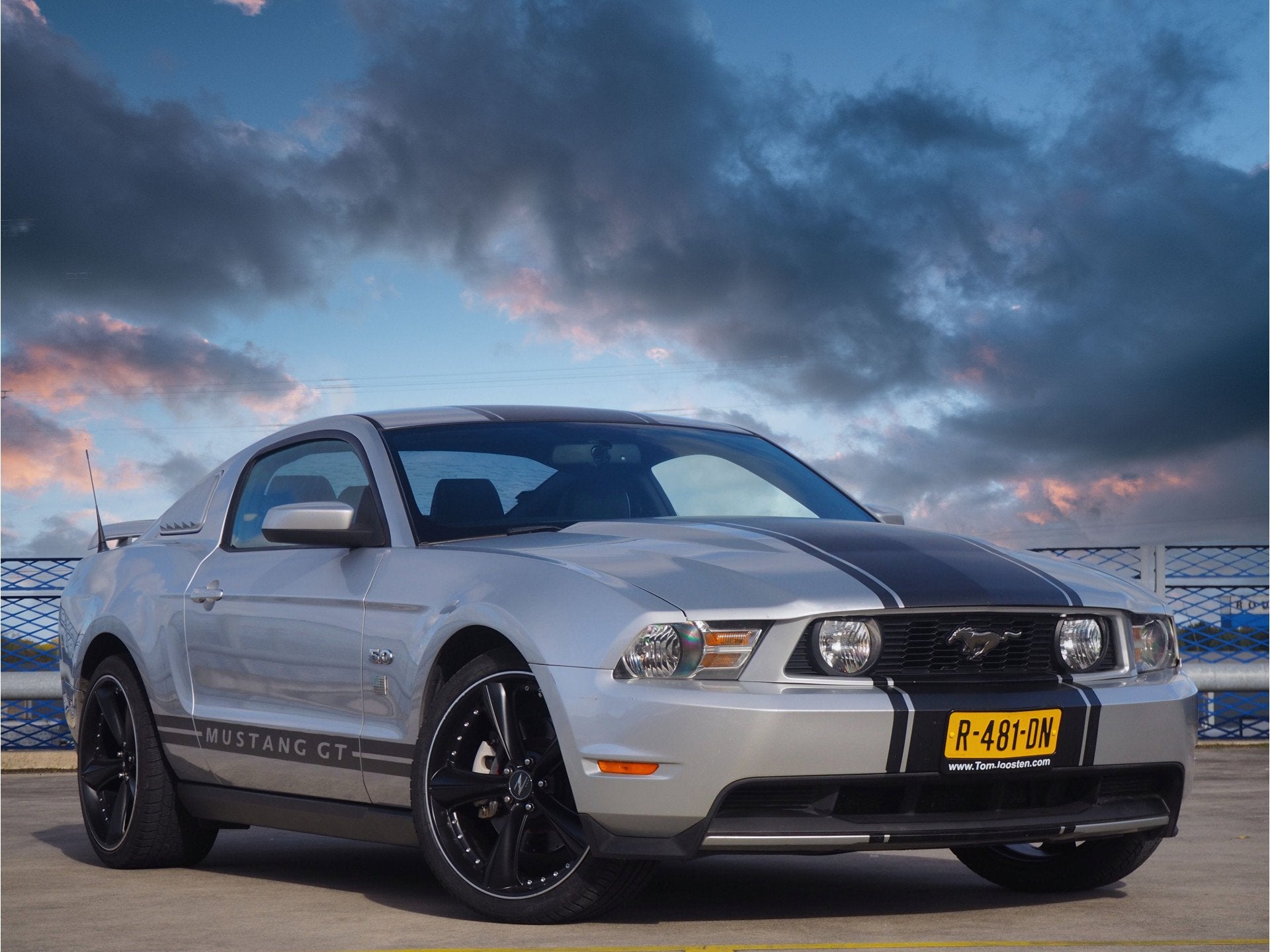Ford Mustang GT 5.0 V8 - LPG - GEREVISEERDE BAK - (bj 2011), Auto's, Achterwielaandrijving, Gebruikt, 8 cilinders, 4 stoelen