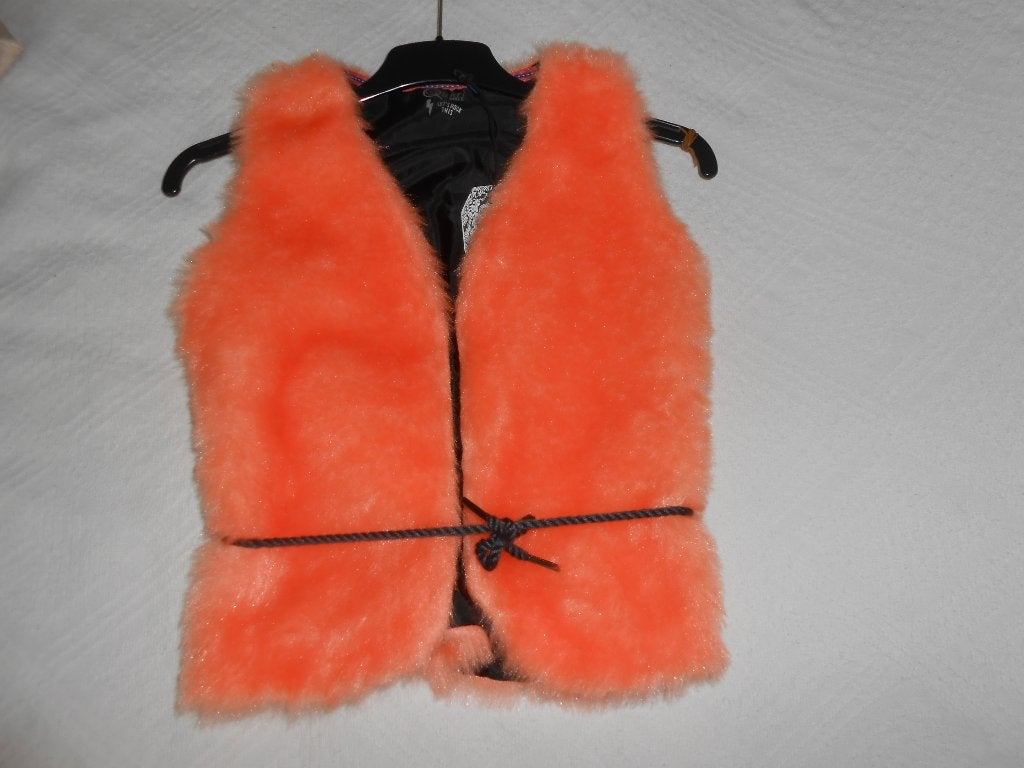 Nieuw giletje maat 134/140 Quapi (nu voor €7,50), Meisje, Trui of Vest, Nieuw, Ophalen of Verzenden
