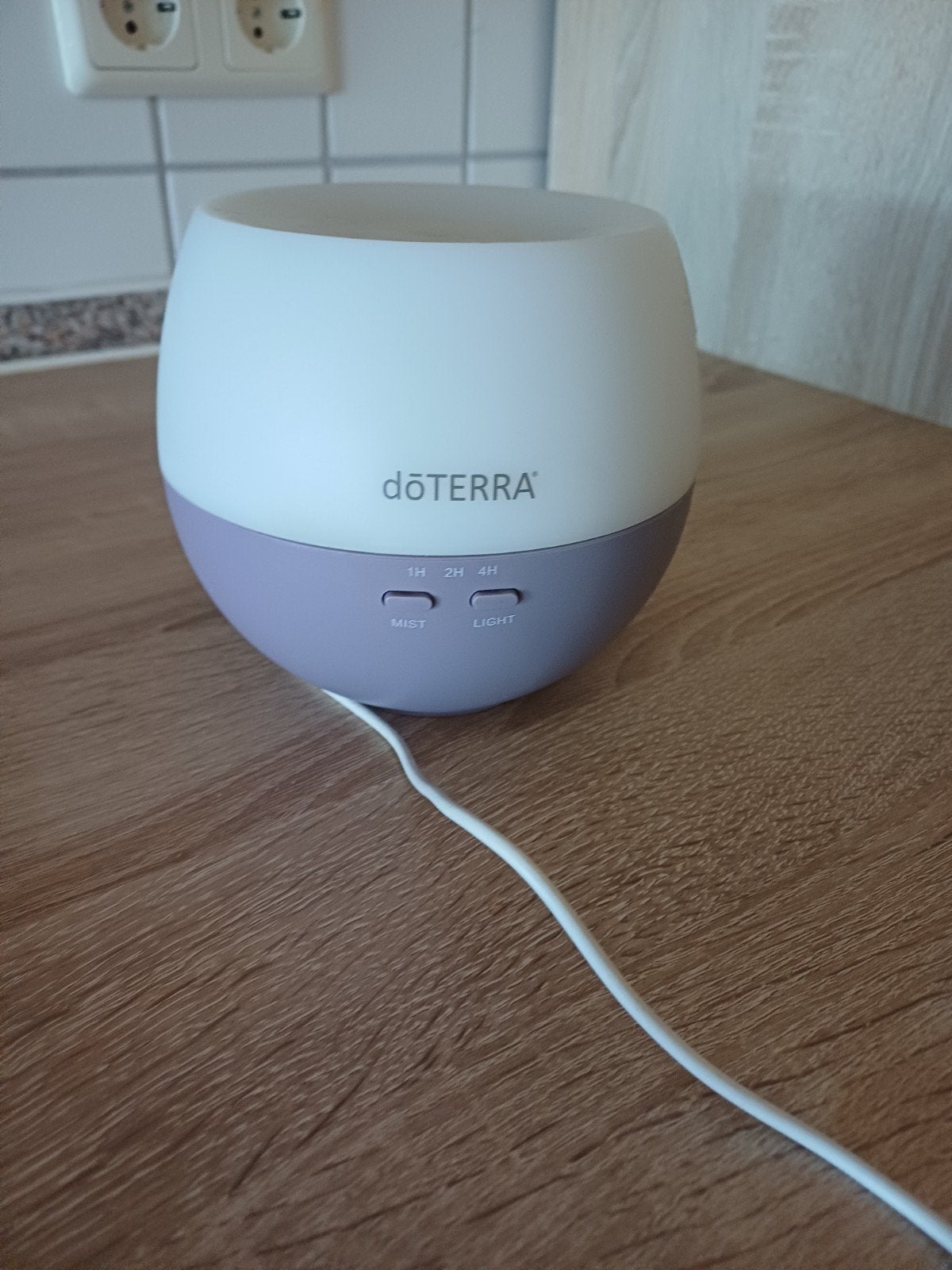 dōTERRA diffuser met verschillende standen, Ophalen of Verzenden, Zo goed als nieuw