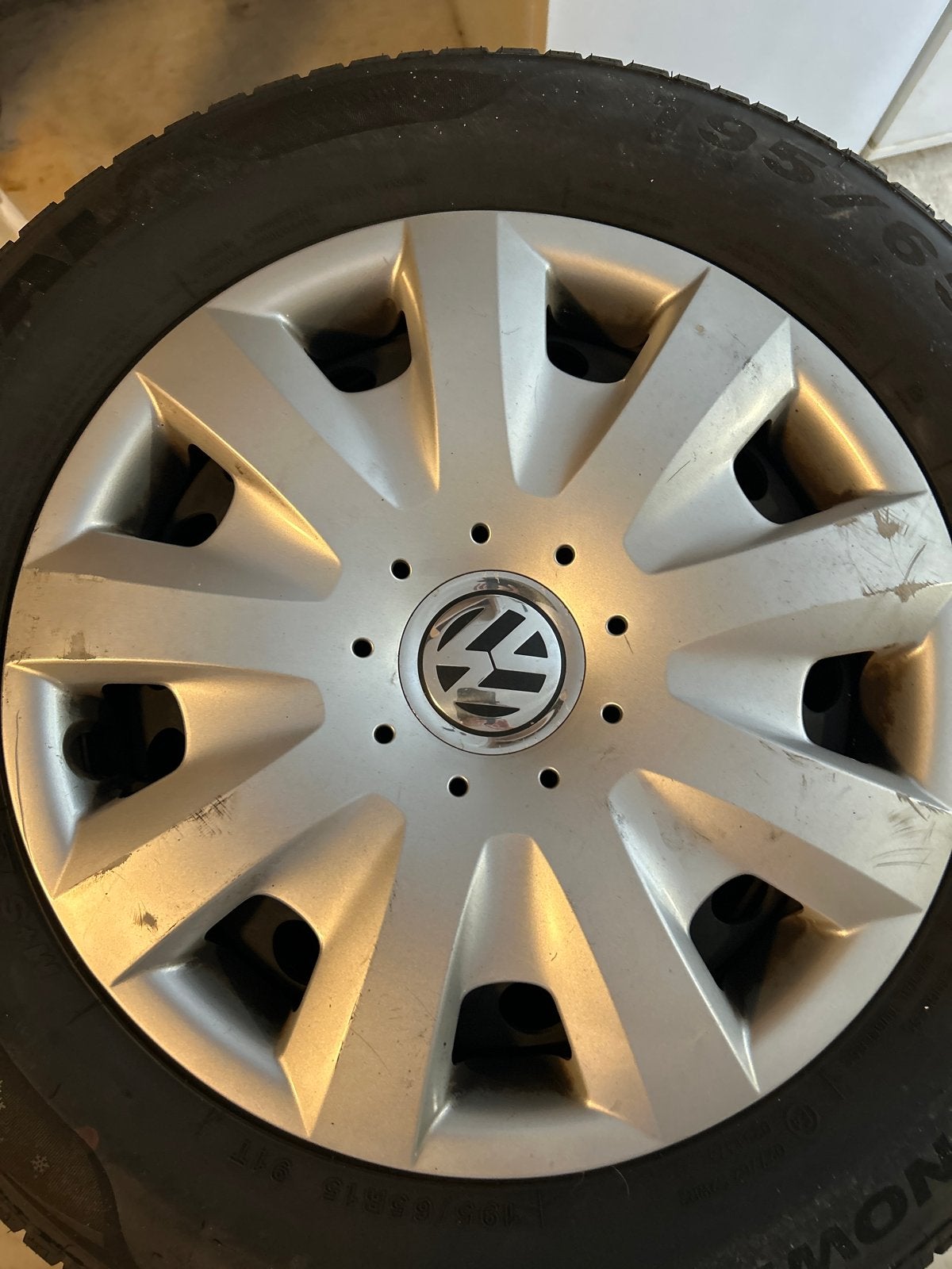 VW Golf 6 winterbanden met velg en reserveband, Auto-onderdelen, Banden en Velgen, Ophalen, Gebruikt, 15 inch, Banden en Velgen