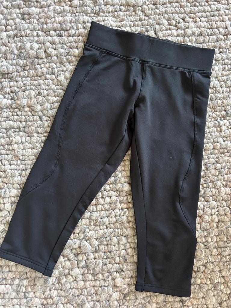 Nooit gedragen AVESTA hardloop broek maat S, Kleding | Dames, Sportkleding, Zo goed als nieuw, Zwart, Ophalen of Verzenden