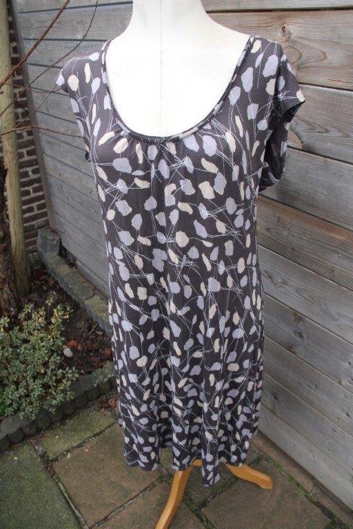 Jurk grijs/ beige Just B mt XL Vaste prijs OPRUIMING, Kleding | Dames, Jurken, Beige, Maat 46/48 (XL) of groter, Ophalen of Verzenden