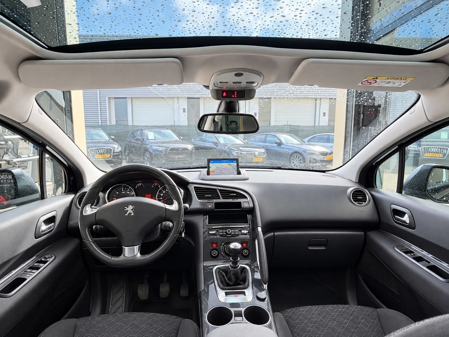 Peugeot 3008 1.2 PureTech Style GlasDAK NL AUTO & NAP KM,S, Voorwielaandrijving, Stof, Gebruikt, Euro 6
