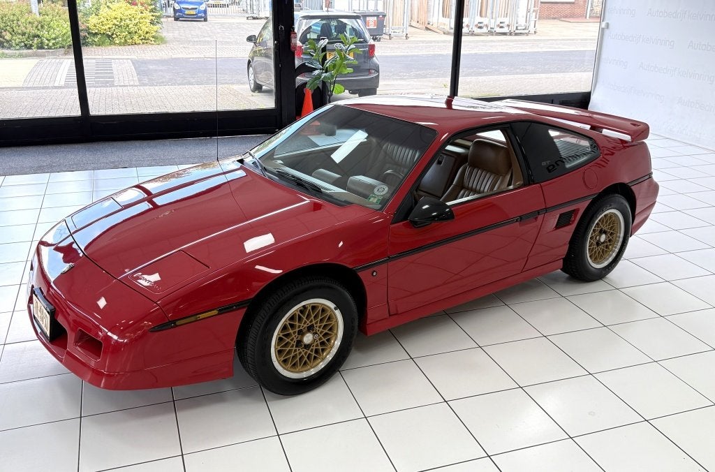 Foto 16 van Pontiac Fiero 2.8 GT Airco OOK S AVONDS GEOPEND OP AFSPRAAk