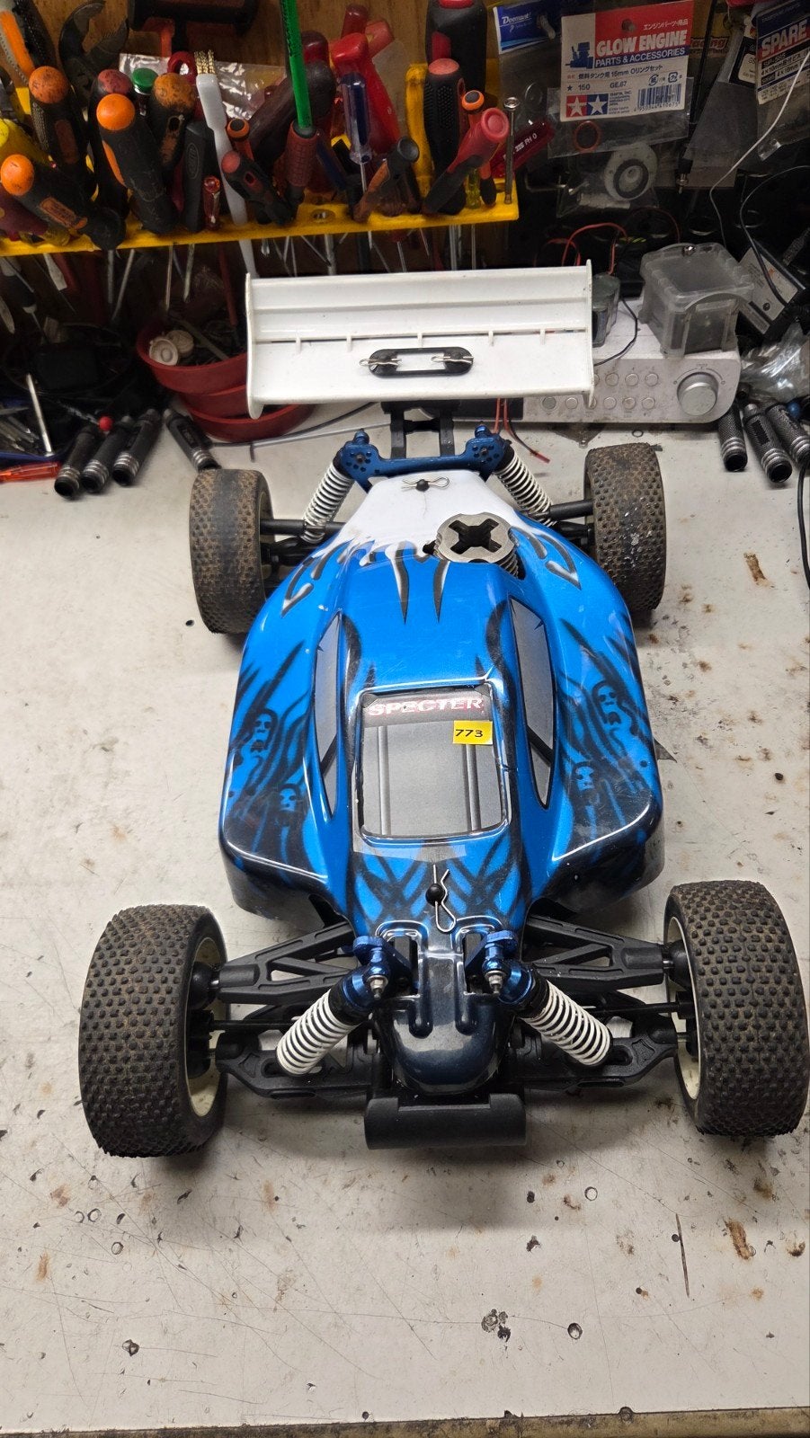 te koop mooie carson specter, Gebruikt, Ophalen of Verzenden, Auto onroad, Schaal 1:8