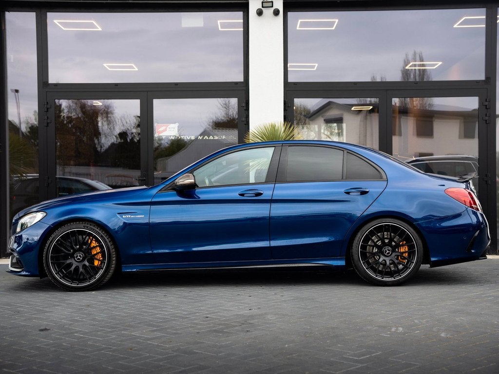 Mercedes-Benz C-klasse AMG 63 Edition 1|KERAMISCH|KUIPSTOELE, Auto's, Mercedes-Benz, Achterwielaandrijving, Gebruikt, Blauw, Leder