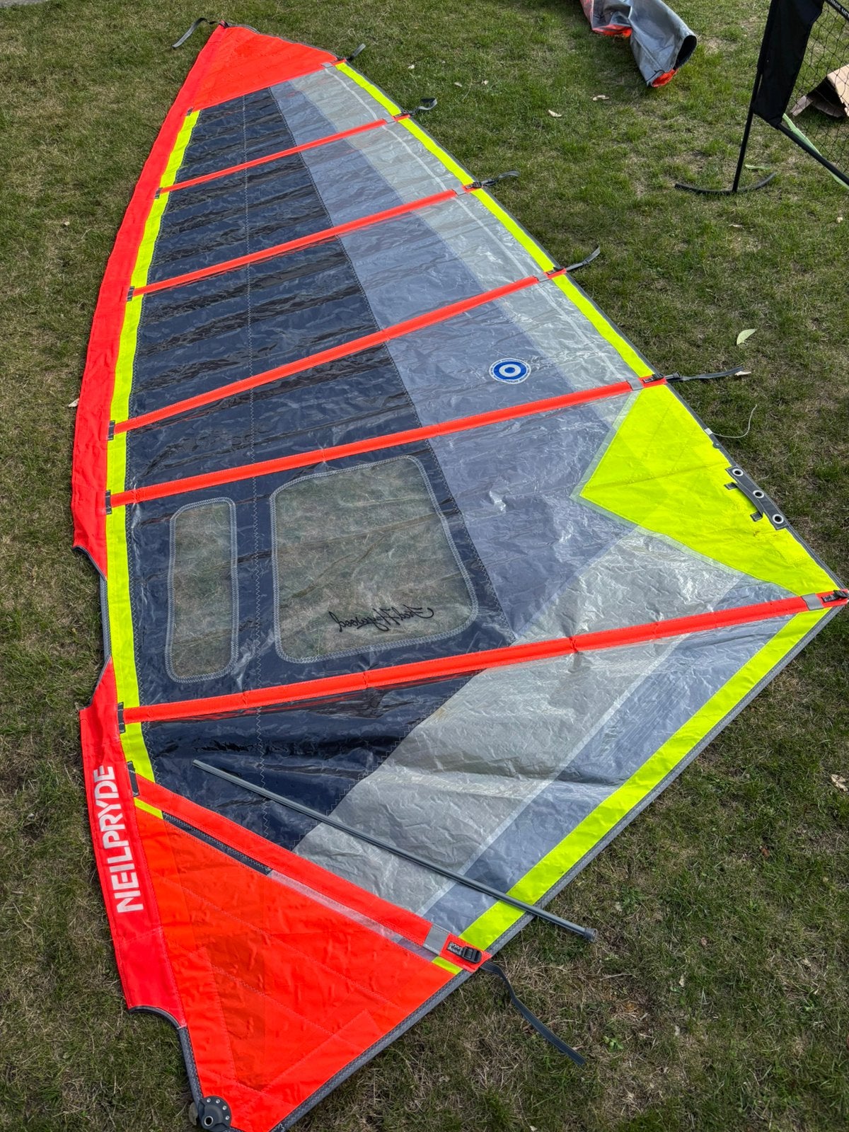 Surfzeil Neilpryde 7.0 RAF speed, Watersport en Boten, Ophalen, 6.5 m² tot 8 m², Zo goed als nieuw, Neilpryde