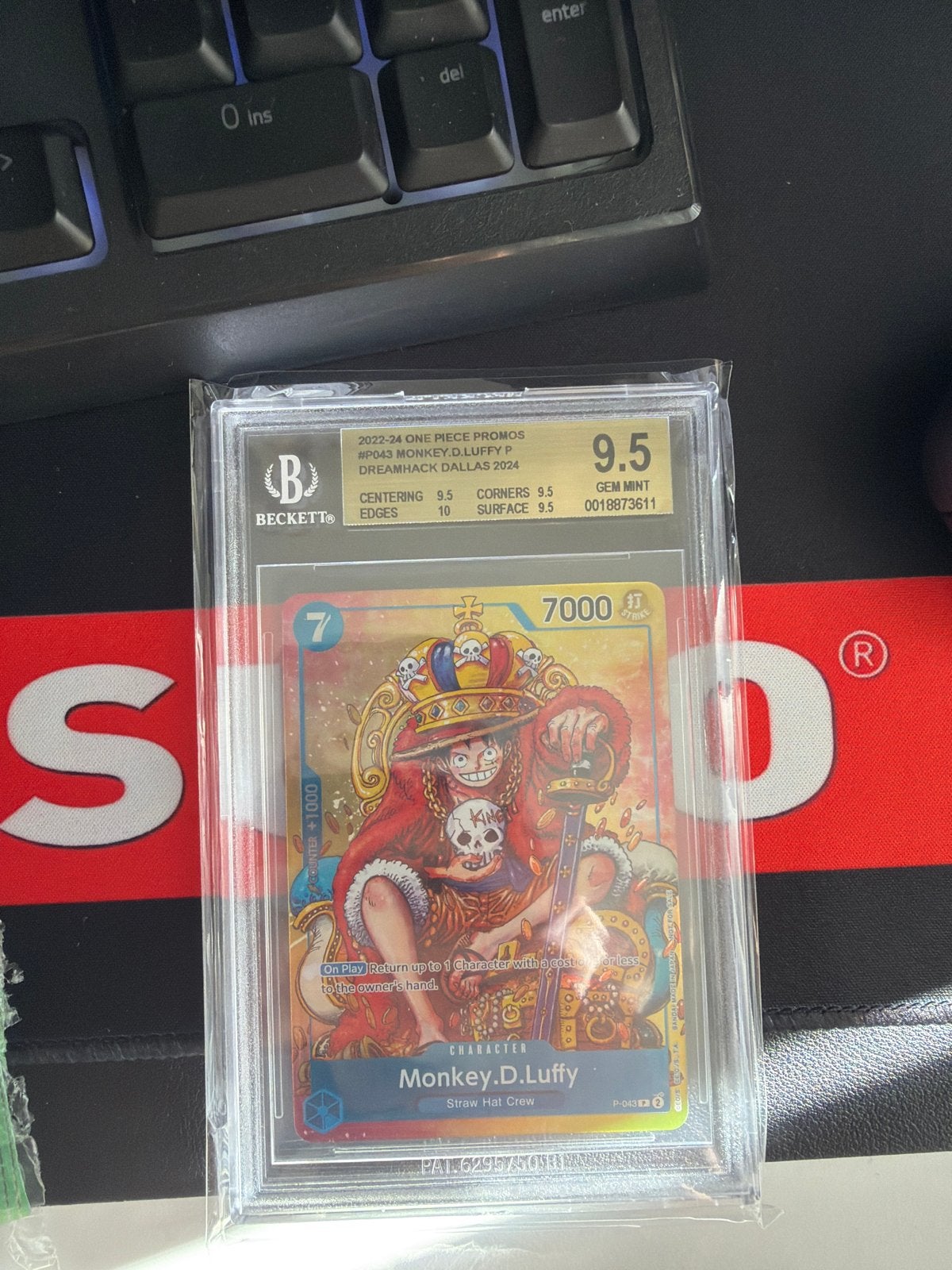 One Piece Monkey D. Luffy P043 BGS 9.5 Gem Mint Promo Kaart, Ophalen of Verzenden, Zo goed als nieuw, Losse kaart