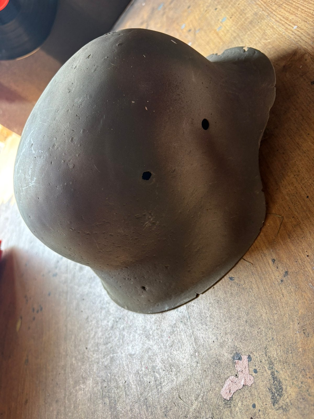 Duitse WO2 helm - Bodemvondst (overgespoten), Verzamelen, Militaria | Tweede Wereldoorlog, Ophalen of Verzenden, Landmacht, Duitsland