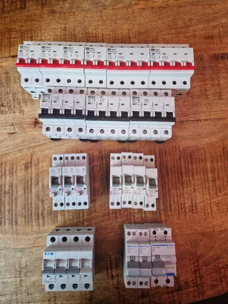 Diverse EMAT, ETI, Eaton & Hager Groepenkast Componenten, Ophalen of Verzenden, Gebruikt, Eaton, Aardlekautomaat