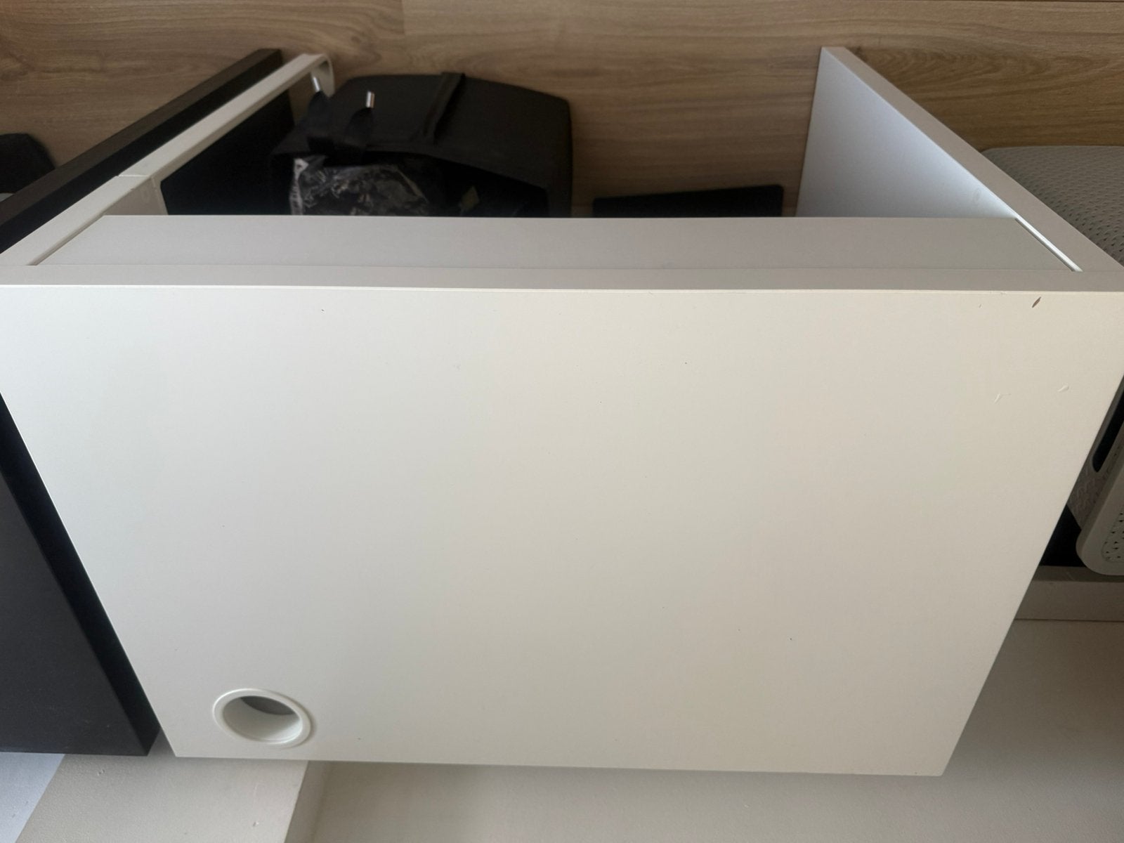 Klein bureau IKEA Micke bijna gratis, Huis en Inrichting, Bureaus, Ophalen, Zo goed als nieuw