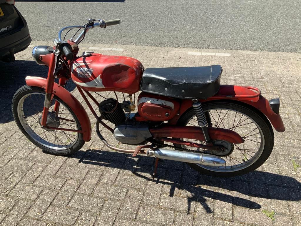 Moto morinin corsarino 48, Fietsen en Brommers, Brommers | Oldtimers, Maximaal 45 km/u, 3 versnellingen, Ophalen, 48 cc