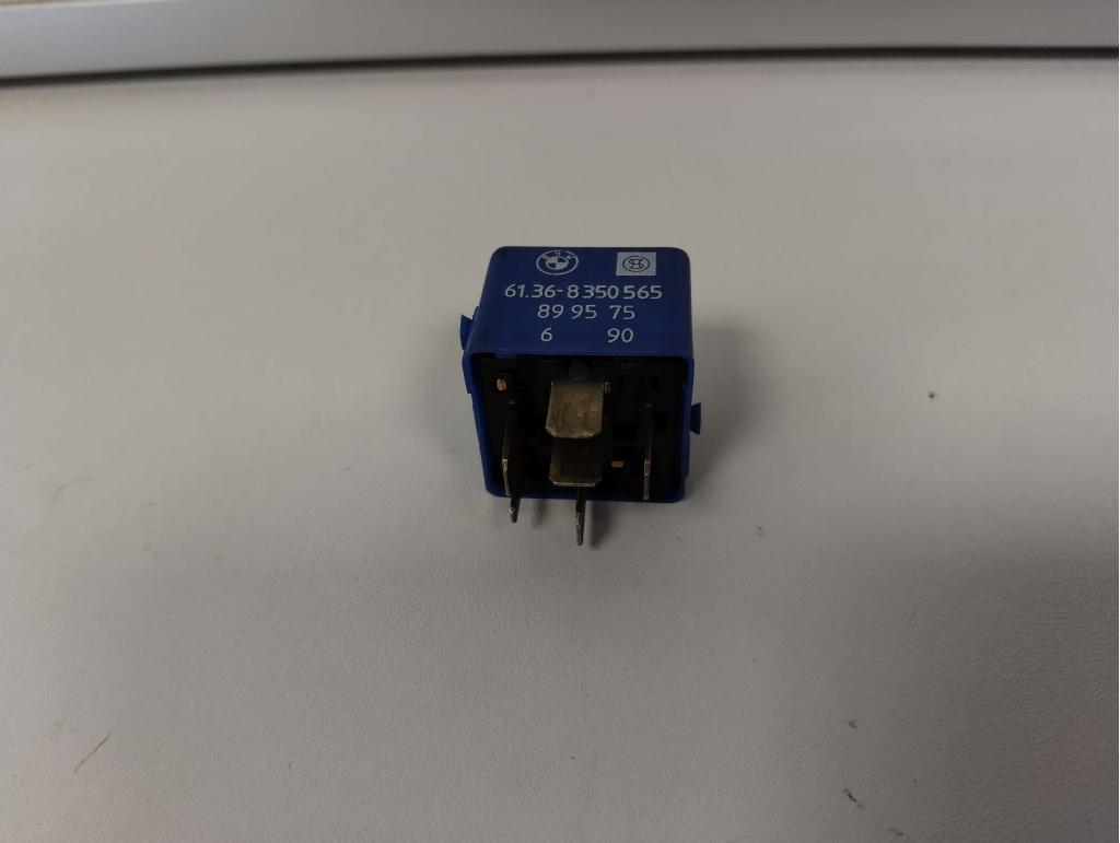 BMW schakelrelais Blauw 61368350565 NIEUW, Niet ingevuld, Niet ingevuld, Nieuw, Ophalen of Verzenden