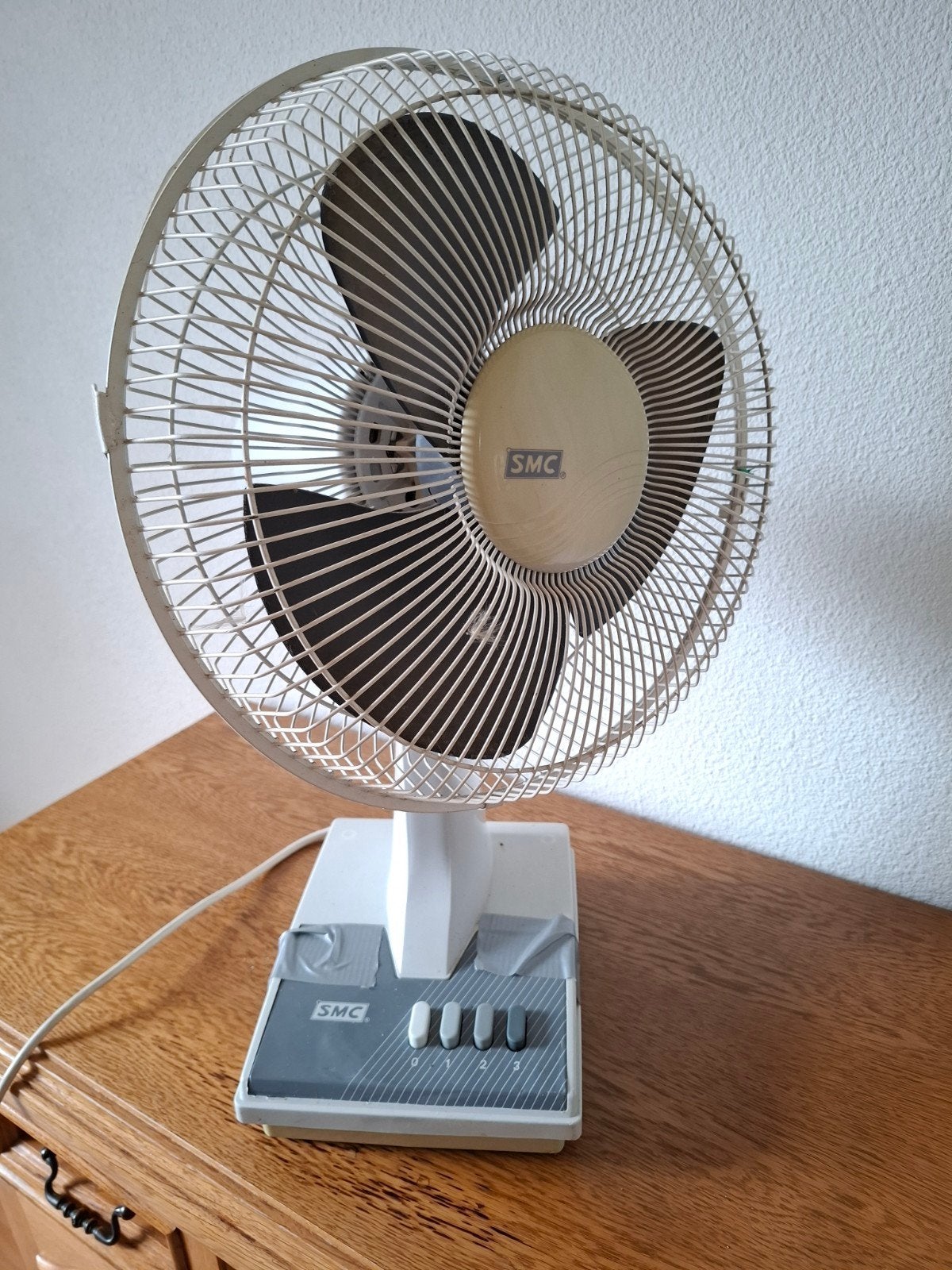 SMC Tafelventilator - Compact en Krachtig, Witgoed en Apparatuur, Ophalen, Gebruikt, Tafelventilator
