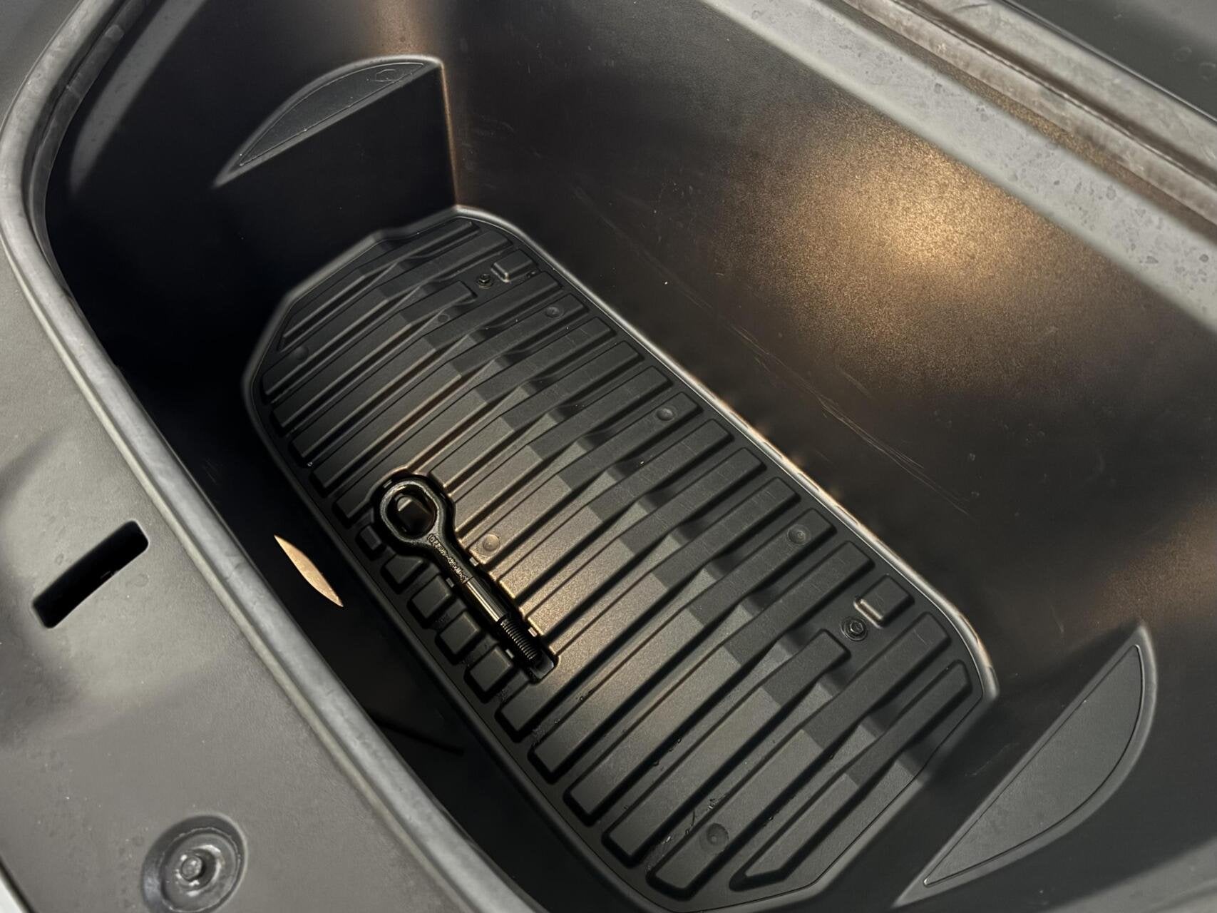 Foto 58 van Tesla Model Y RWD 58 kWh 92% SOH Black Edition Trekhaak FSD