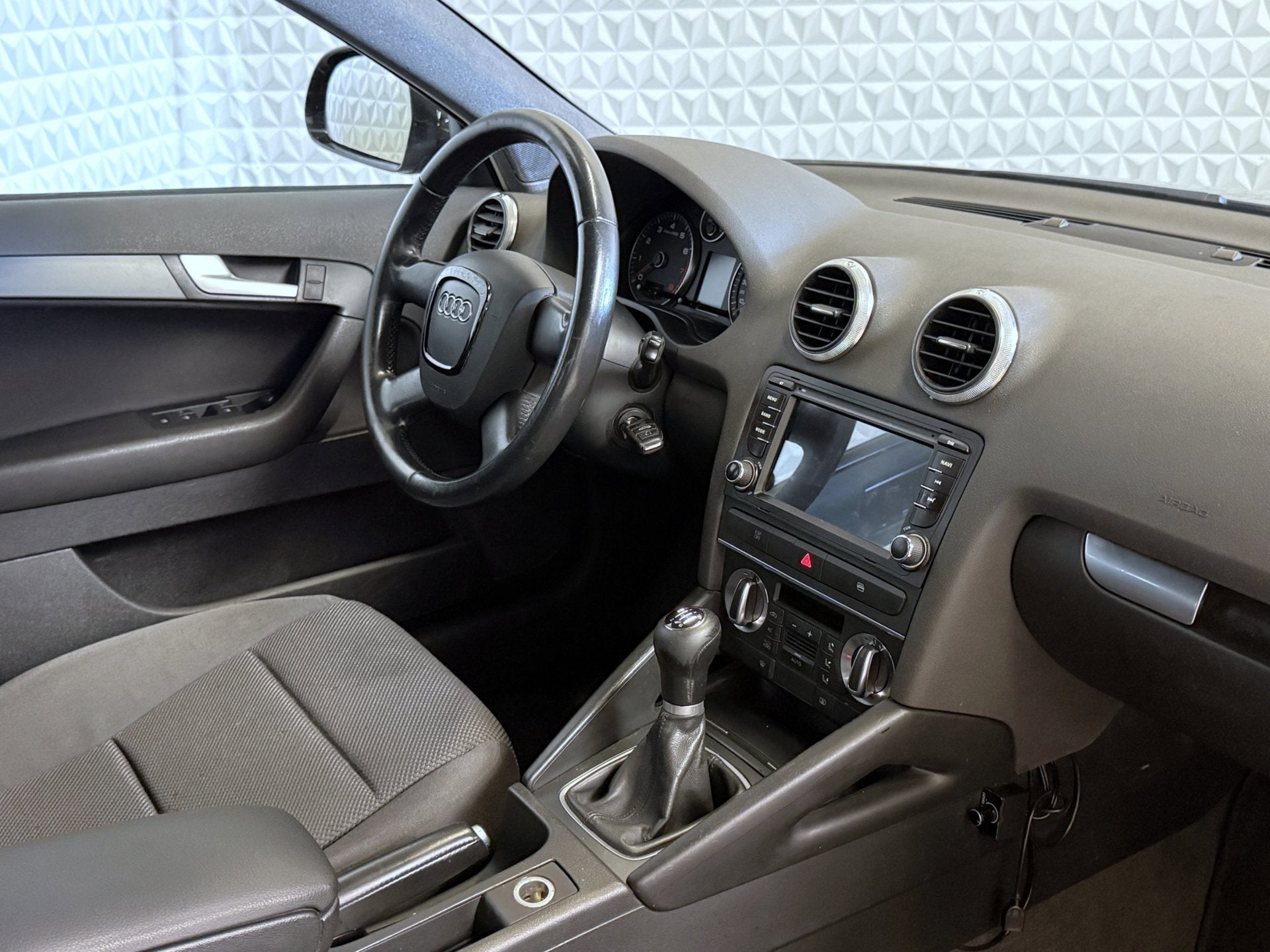 Audi A3 Sportback 1.4 TFSI Airco Cruise Navigatie TREKHAAK (, Auto's, Audi, Voorwielaandrijving, 125 pk, Gebruikt, 680 kg