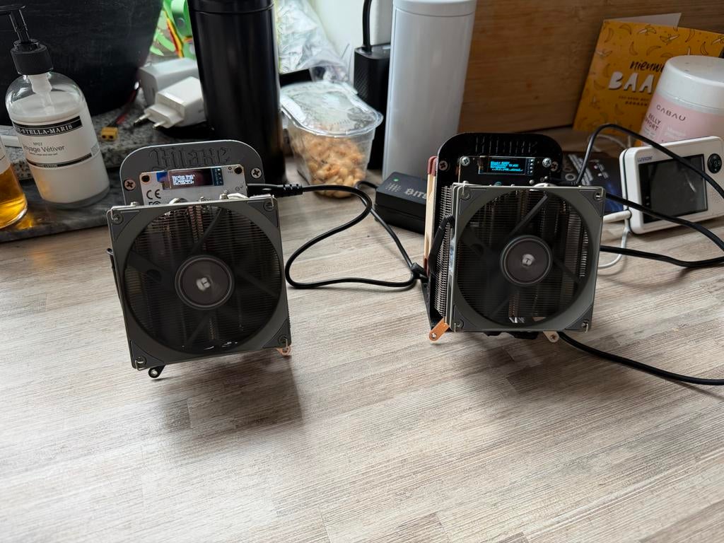 2x Bitaxe GT-800 Bitcoin Miner (3.3 TH/s per stuk), Verzenden, Zo goed als nieuw