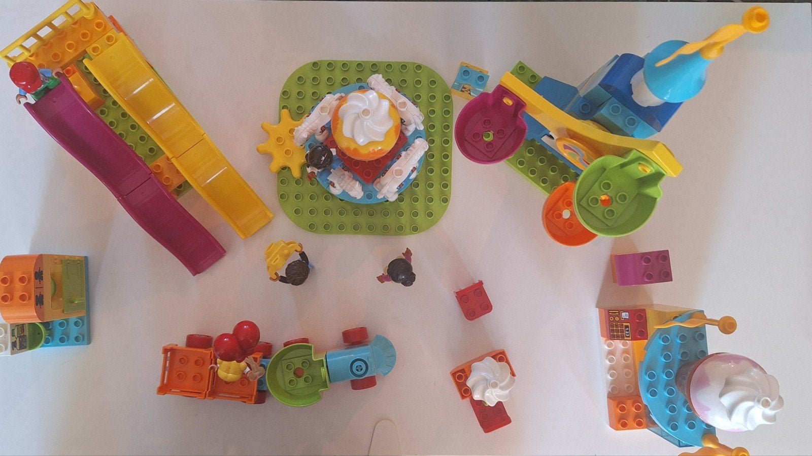 Duplo 10840 Grote kermis, Kinderen en Baby's, Speelgoed | Duplo en Lego, Ophalen of Verzenden, Zo goed als nieuw, Compleet, Duplo