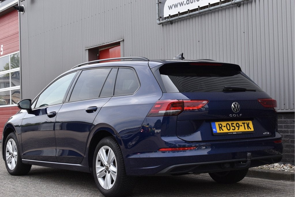 Volkswagen Golf Variant 1.0 eTSI Life Business Virtual cockp, Stof, Gebruikt, Blauw, 19 km/l