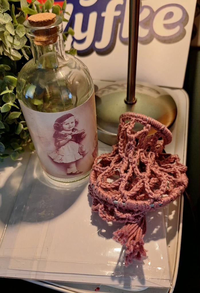 Oud fles je, Ophalen of Verzenden, Zo goed als nieuw