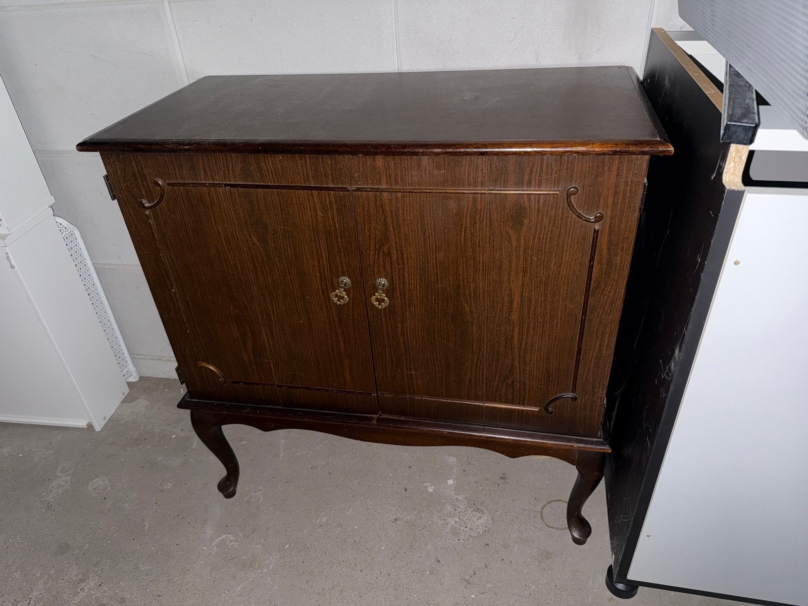 Vintage wandkast, Ophalen