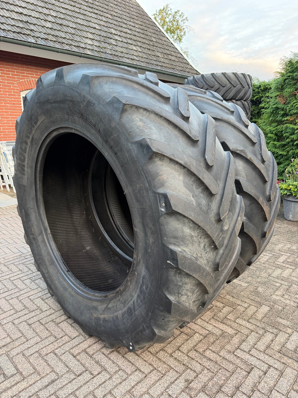 Michelin multibib 650/65R42, Zakelijke goederen, Ophalen