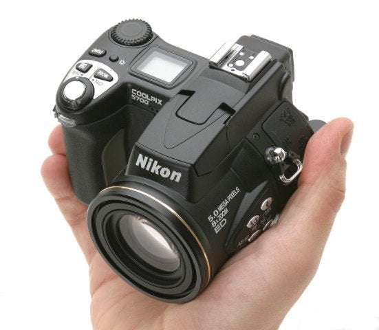 Nikon Coolpix 5700, Overige typen, Ophalen of Verzenden, Zo goed als nieuw, Bodydop