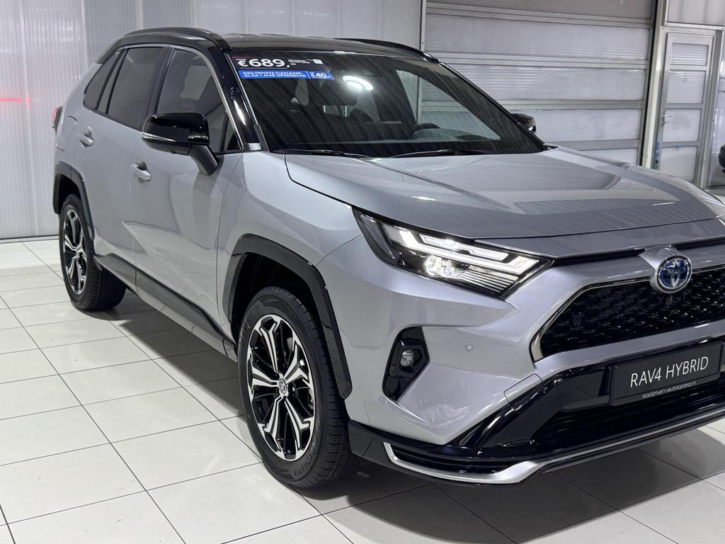Toyota RAV4 2.5 Plug-in Hybrid AWD Bi-Tone Plus | Uit voorra, Automaat, Euro 6, 4 cilinders, Hybride Elektrisch/Benzine