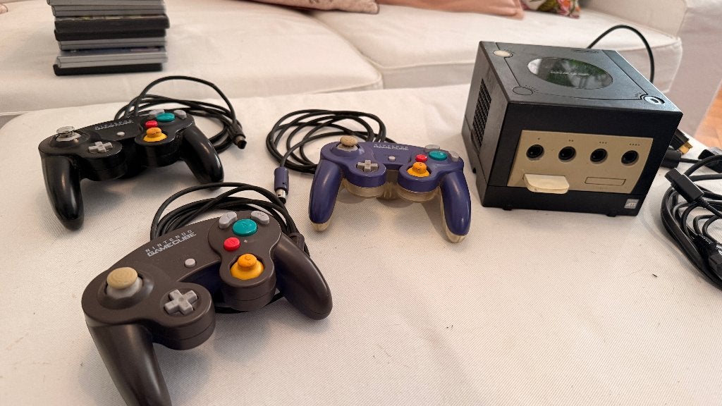Nintendo GameCube compleet met 10 games + 3 controllers, Gebruikt, Zwart, Met games, Ophalen of Verzenden