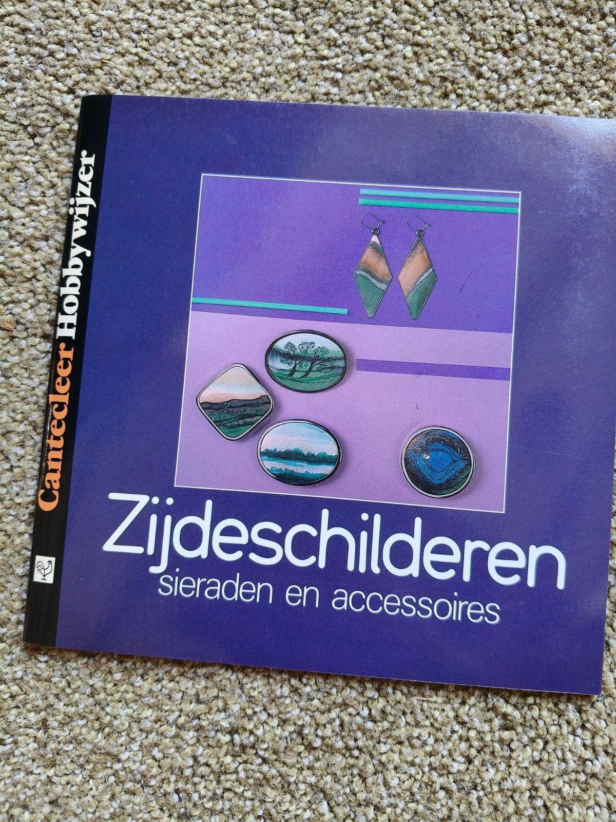 Zijdeschilderen: Sieraden en Accessoires Hobbywijzer, Boeken, Hobby en Vrije tijd, Ophalen of Verzenden, Zo goed als nieuw, Sieraden maken