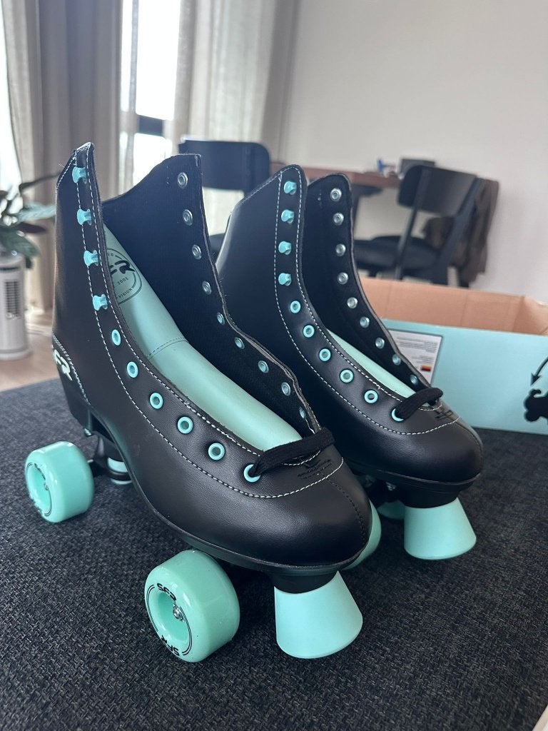 SFR Rolschaatsen (zwart), maat 40.5, Sport en Fitness, Overige typen, Nieuw, Dames, Ophalen