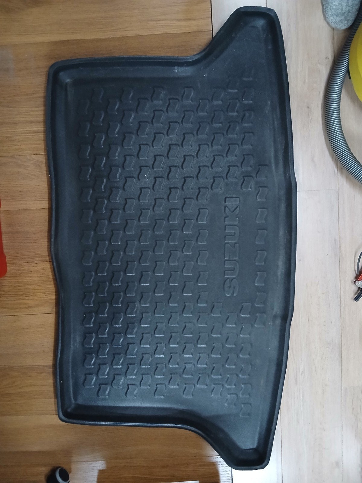 Rubberen kofferbakmat voor Suzuki SX4, Ophalen, Zo goed als nieuw