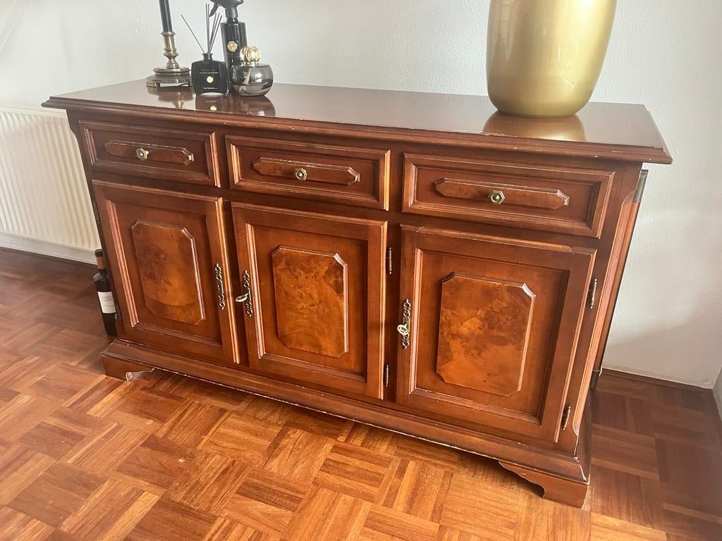 Noten houten dressoir, Gebruikt, 100 tot 150 cm, Ophalen of Verzenden, Met lade(s)