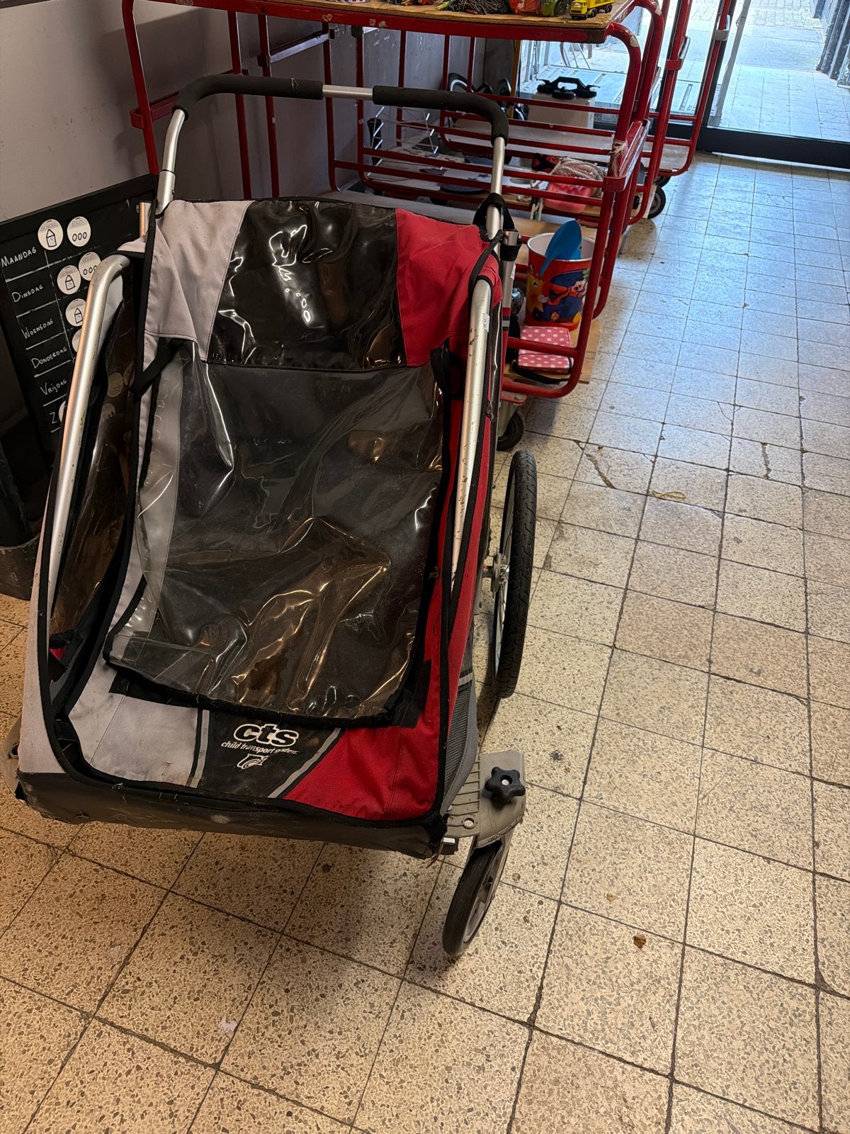 Chariot Cougar 1 Kinderkar - Rood/Grijs, Opvouwbaar, Ophalen, Gebruikt, Opvouwbaar, .