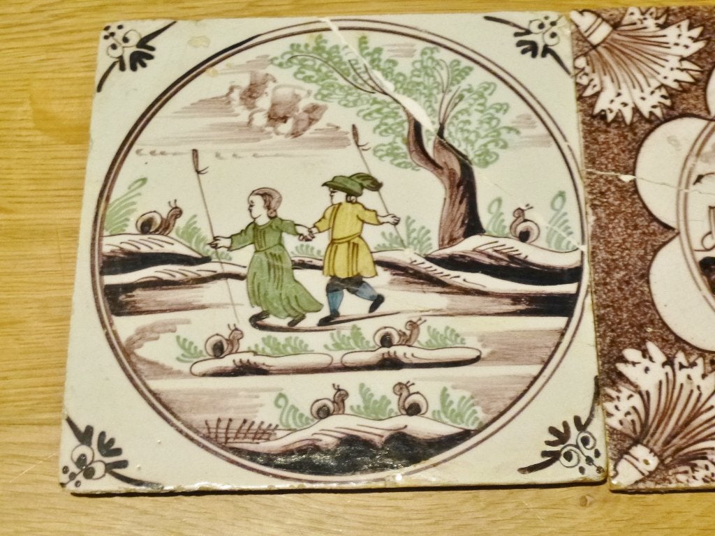 Zeer mooie 18e eeuwse polychrome HERDER tegel!, Ophalen of Verzenden
