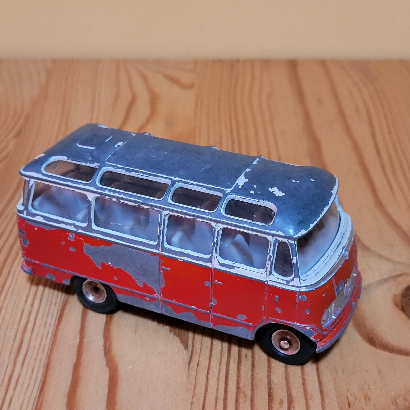 Dinky Toys Mercedes-Benz Bus - Made in France Meccano, Verzenden, Gebruikt, Bus of Vrachtwagen, Dinky Toys