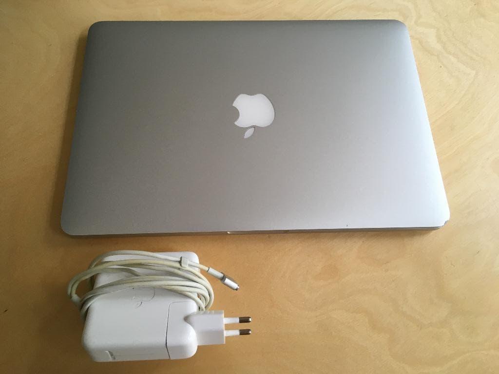 Apple MacBook Pro A1502 Retina 8GB RAM Intel i5 w/ oplader, Computers en Software, Apple Macbooks, MacBook Pro, Gebruikt, 2 tot 3 Ghz